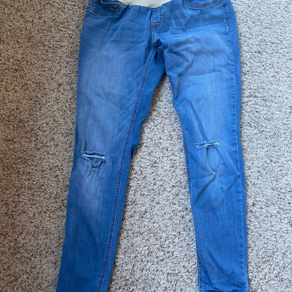 3 pairs of maternity jeans - Picture 4 of 5